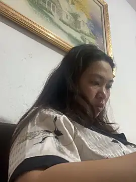 Nhung584 online show from 17, 10, 2025