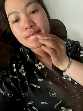 Nhung584 online show from 8, 11, 2025