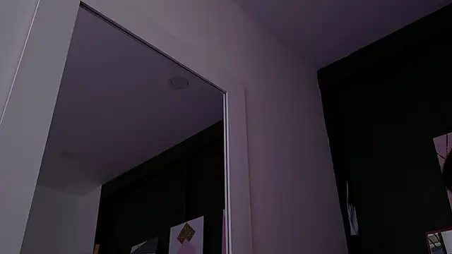 Snapshot of CriistallMuller chatting on 24, 9, 2025 CriistallMuller online show from 24, 9, 2025