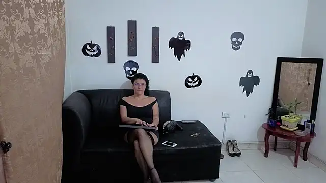 Snapshot of Kloewolf chatting on 23, 10, 2025 Kloewolf online show from 23, 10, 2025
