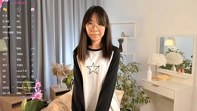 UdelaDodson online show from 3, 10, 2025