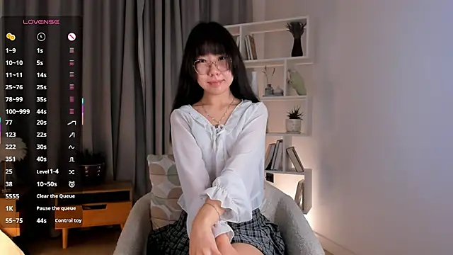 UdelaDodson online show from 5, 12, 2025