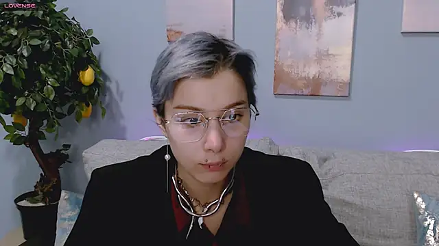 Snapshot of SophieAsh chatting on 30, 9, 2025 SophieAsh online show from 30, 9, 2025