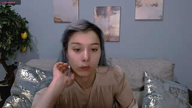 Snapshot of SophieAsh chatting on 2, 10, 2025 SophieAsh online show from 2, 10, 2025