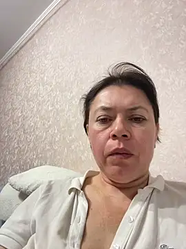 Kiravix online show from 7, 11, 2025