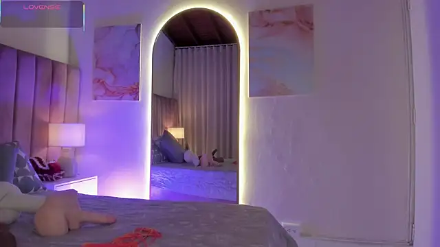 Mia mtnz02 online show from 14, 12, 2025