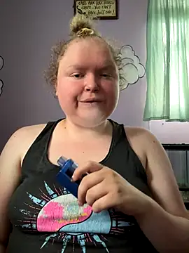 KadiSparkle online show from 24, 9, 2025