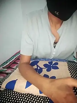 Snapshot of Sexey-Puja chatting on 1, 10, 2025 Sexey-Puja online show from 1, 10, 2025