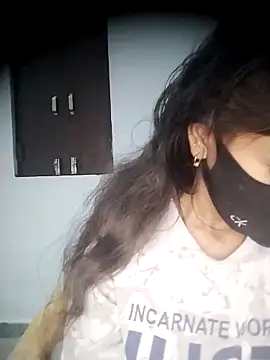 Snapshot of Sexey-Puja chatting on 27, 10, 2025 Sexey-Puja online show from 27, 10, 2025