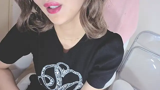 Snapshot of miho-ch chatting on 19, 6, 2026 miho-ch online show from 19, 6, 2026