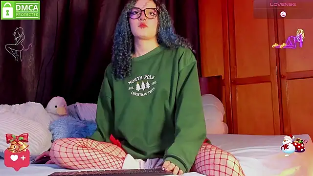 Snapshot of Bluedarkelf888 chatting on 18, 12, 2025 Bluedarkelf888 online show from 18, 12, 2025