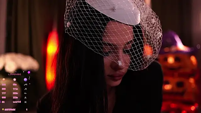 Snapshot of MaryHols chatting on 31, 10, 2025 MaryHols online show from 31, 10, 2025