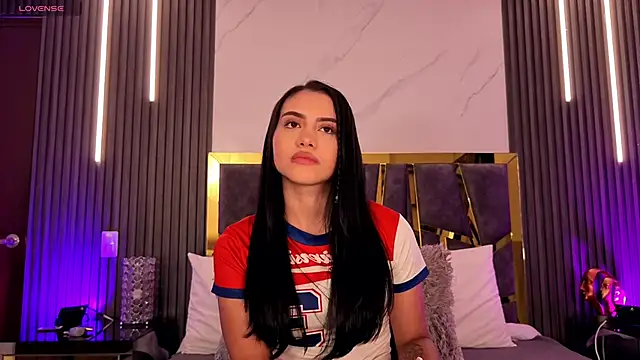 ScarletTorres online show from 15, 4, 2026