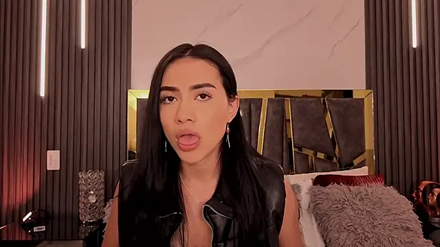 Snapshot of ScarletTorres chatting on 1, 7, 2026 ScarletTorres online show from 1, 7, 2026