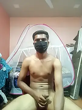 Snapshot of ZZiraa chatting on 17, 10, 2025 ZZiraa online show from 17, 10, 2025