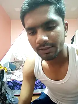 Snapshot of ZZiraa chatting on 24, 10, 2025 ZZiraa online show from 24, 10, 2025