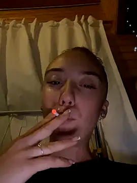 Snapshot of CristinaSww chatting on 11, 9, 2025 CristinaSww online show from 11, 9, 2025