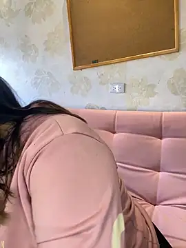 isabella horney  online show from 9, 2, 2026