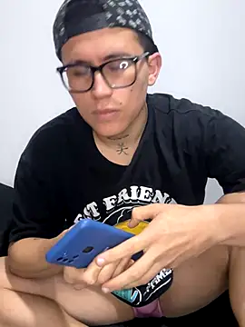 Kurtxxx22 online show from 3, 11, 2025