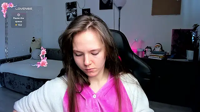 cute little ass online show from 26, 2, 2026