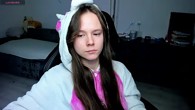 cute little ass online show from 20, 4, 2026