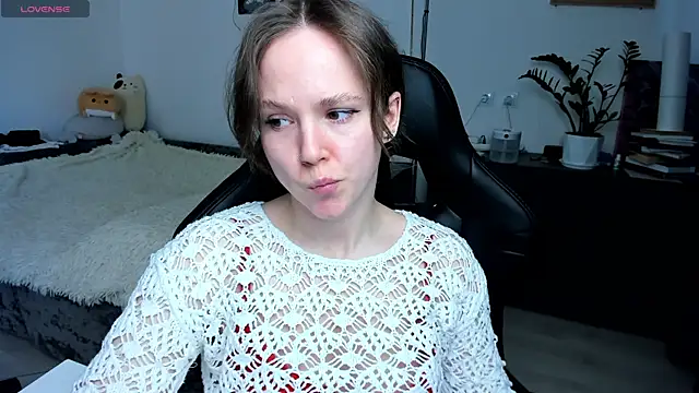 cute little ass online show from 7, 5, 2026