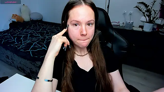 cute little ass online show from 9, 5, 2026