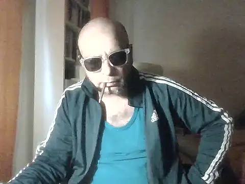Snapshot of SmokedAlloy2 chatting on 19, 7, 2026 SmokedAlloy2 online show from 19, 7, 2026