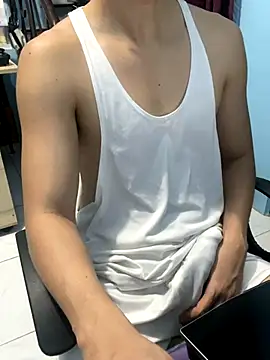 Snapshot of ieat_monsters chatting on 22, 10, 2025 ieat monsters online show from 22, 10, 2025