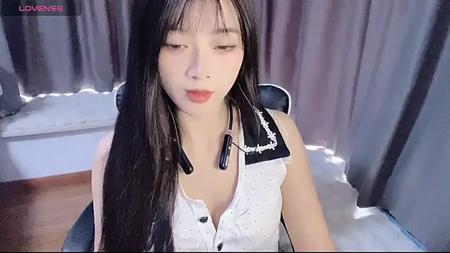 Cicicici-cc online show from 4, 11, 2025