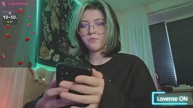 Miko Meow online show from 25, 3, 2026