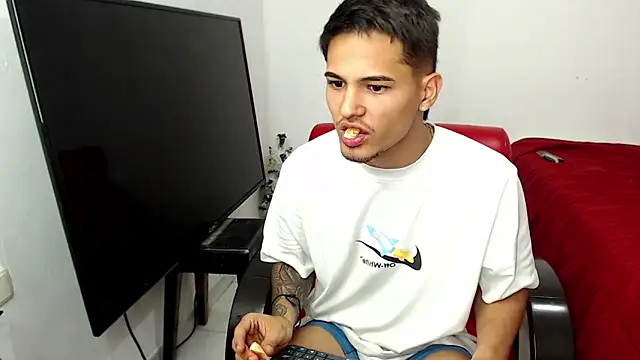 Alex mojica online show from 3, 2, 2026