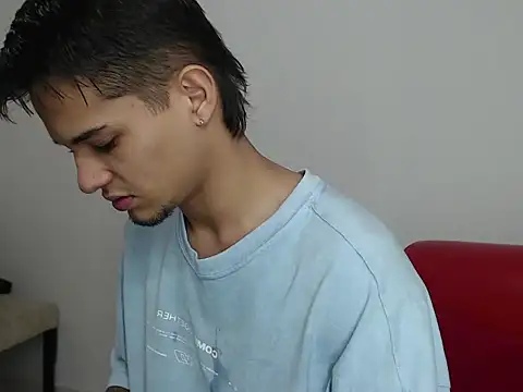 Alex mojica online show from 25, 3, 2026