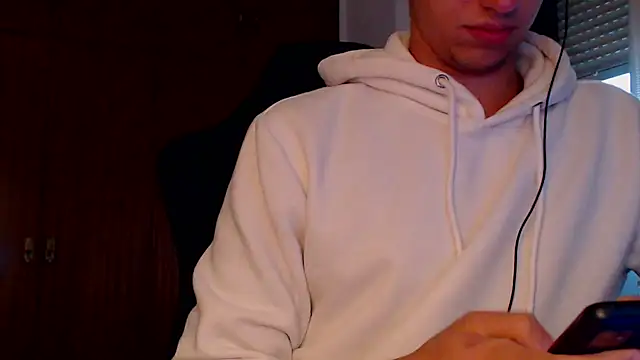 Snapshot of JoeisHere__ chatting on 30, 10, 2025 JoeisHere   online show from 30, 10, 2025