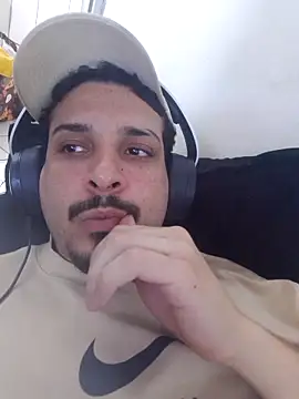 Snapshot of branquintatto chatting on 24, 10, 2025 branquintatto online show from 24, 10, 2025