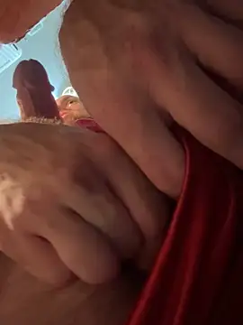 Snapshot of bearcub300 chatting on 27, 9, 2025 bearcub300 online show from 27, 9, 2025