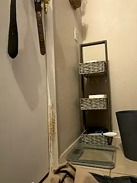 Snapshot of bearcub300 chatting on 30, 10, 2025 bearcub300 online show from 30, 10, 2025