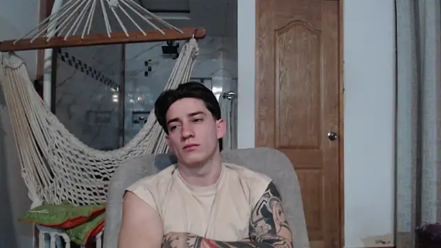 Snapshot of AteneoJr chatting on 4, 10, 2025 AteneoJr online show from 4, 10, 2025