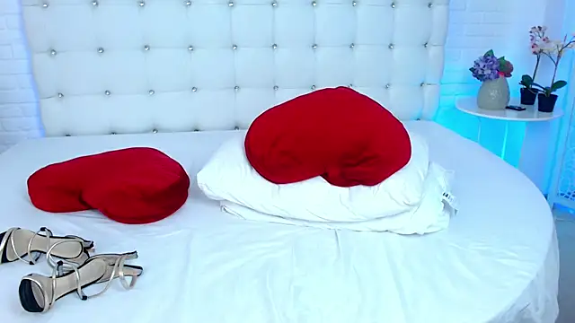 KimoraJoy online show from 5, 2, 2025