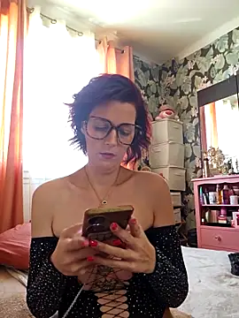 Mila Luciphya online show from 1, 4, 2026