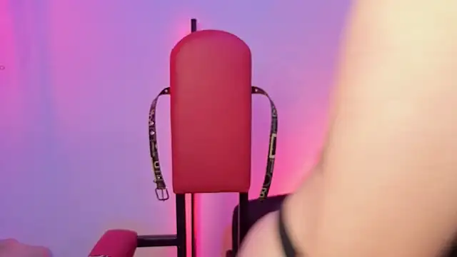 elowen halley1 online show from 28, 2, 2026