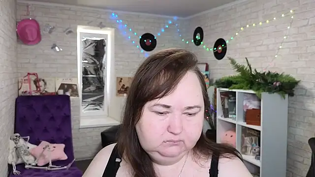 Eloisa Eliot online show from 16, 9, 2025