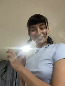 Alynn Bri  online show from 23, 3, 2026