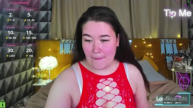 Snapshot of Tara_Torres chatting on 7, 10, 2025 Tara Torres online show from 7, 10, 2025