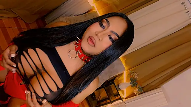 Snapshot of Lilly-lou chatting on 24, 5, 2026 Lilly-lou online show from 24, 5, 2026