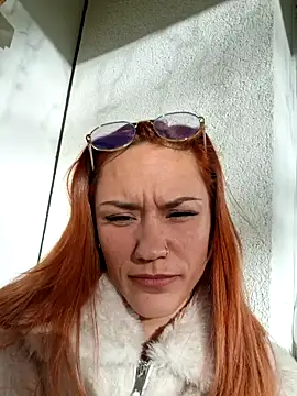 SlimBellaa online show from 30, 10, 2025