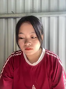 Julia-Elsa online show from 19, 10, 2025