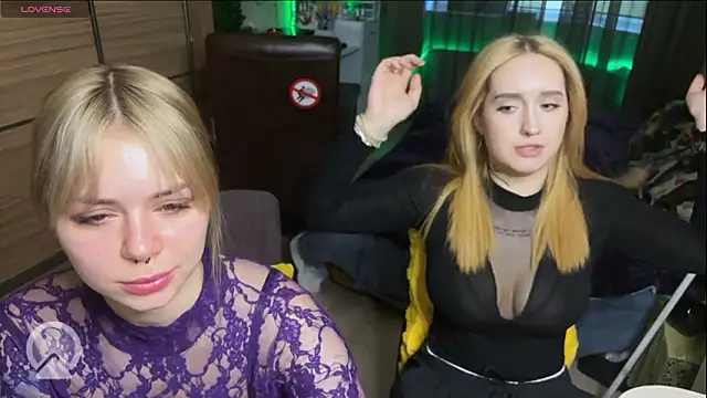 xxx sandra  online show from 10, 3, 2026