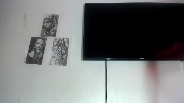 Foxy Lovex online show from 4, 10, 2025