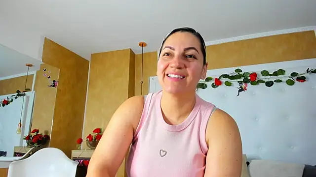 Heidy milf online show from 2, 4, 2026